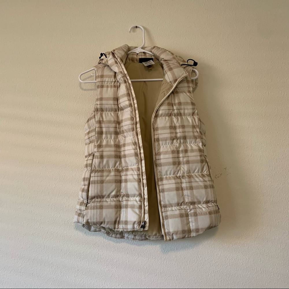 Patagonia Beige/White Plaid Hooded Down Vest Size Small